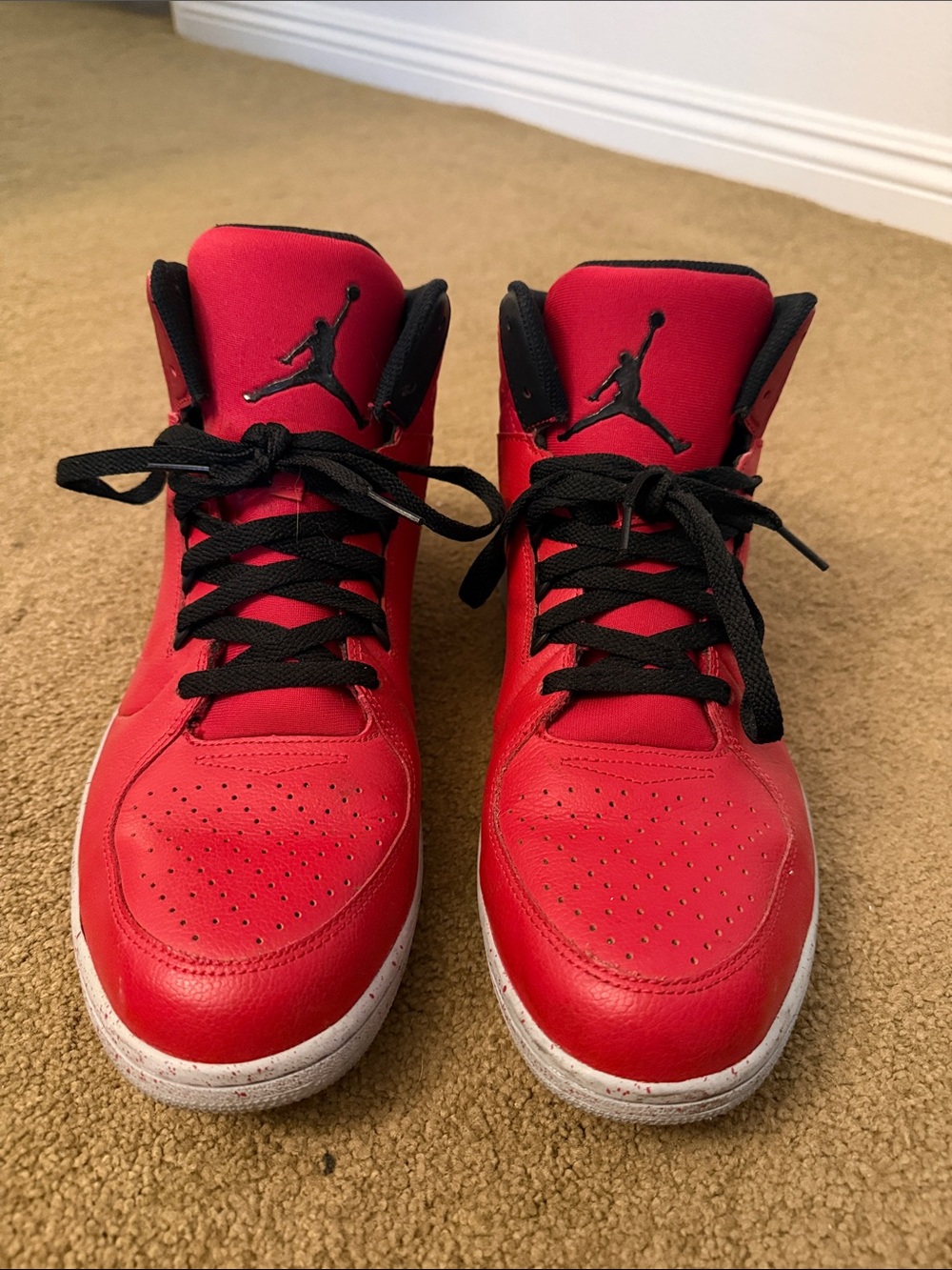 Jordan• 1 Flight 3 in Red